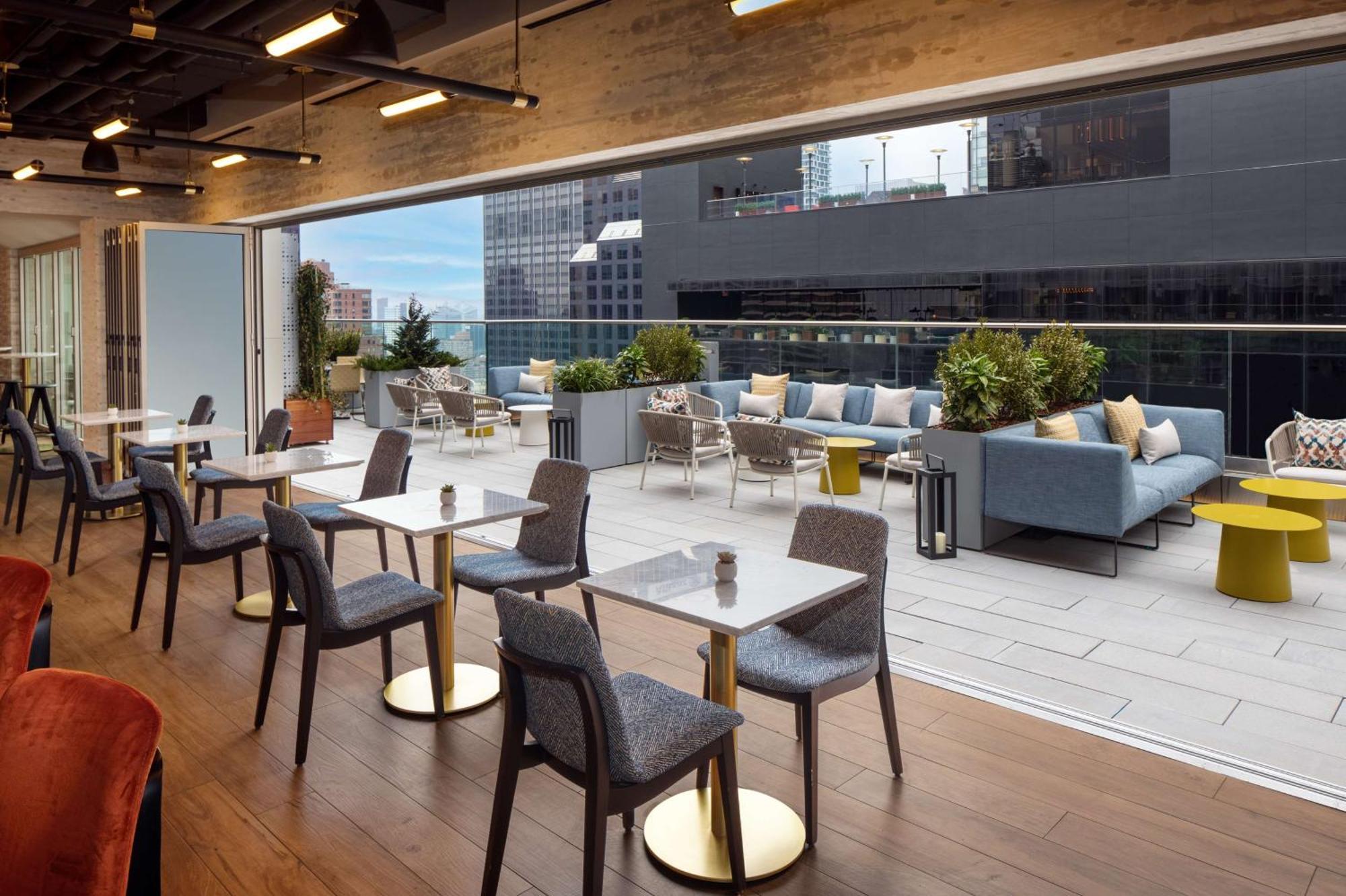 Hampton Inn By Hilton New York Times Square Bagian luar foto