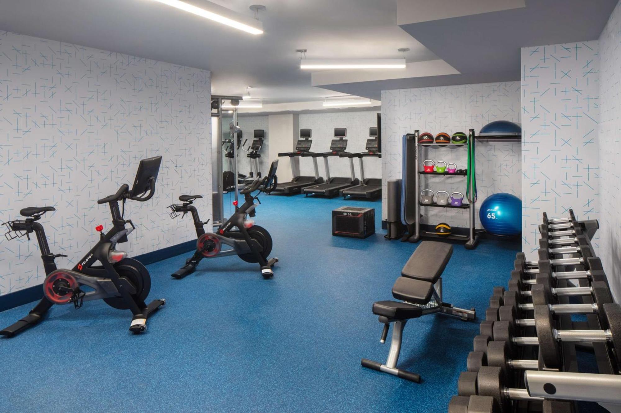 Hampton Inn By Hilton New York Times Square Bagian luar foto